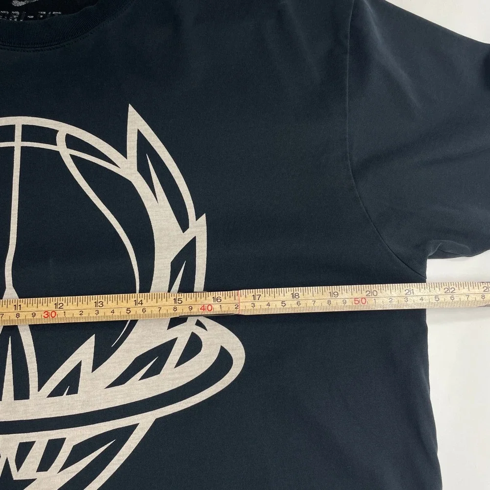 Nike Dri-FIT Basketball Hoop Crown Graphic T-Shirt Black Mens L 387842-010 2010